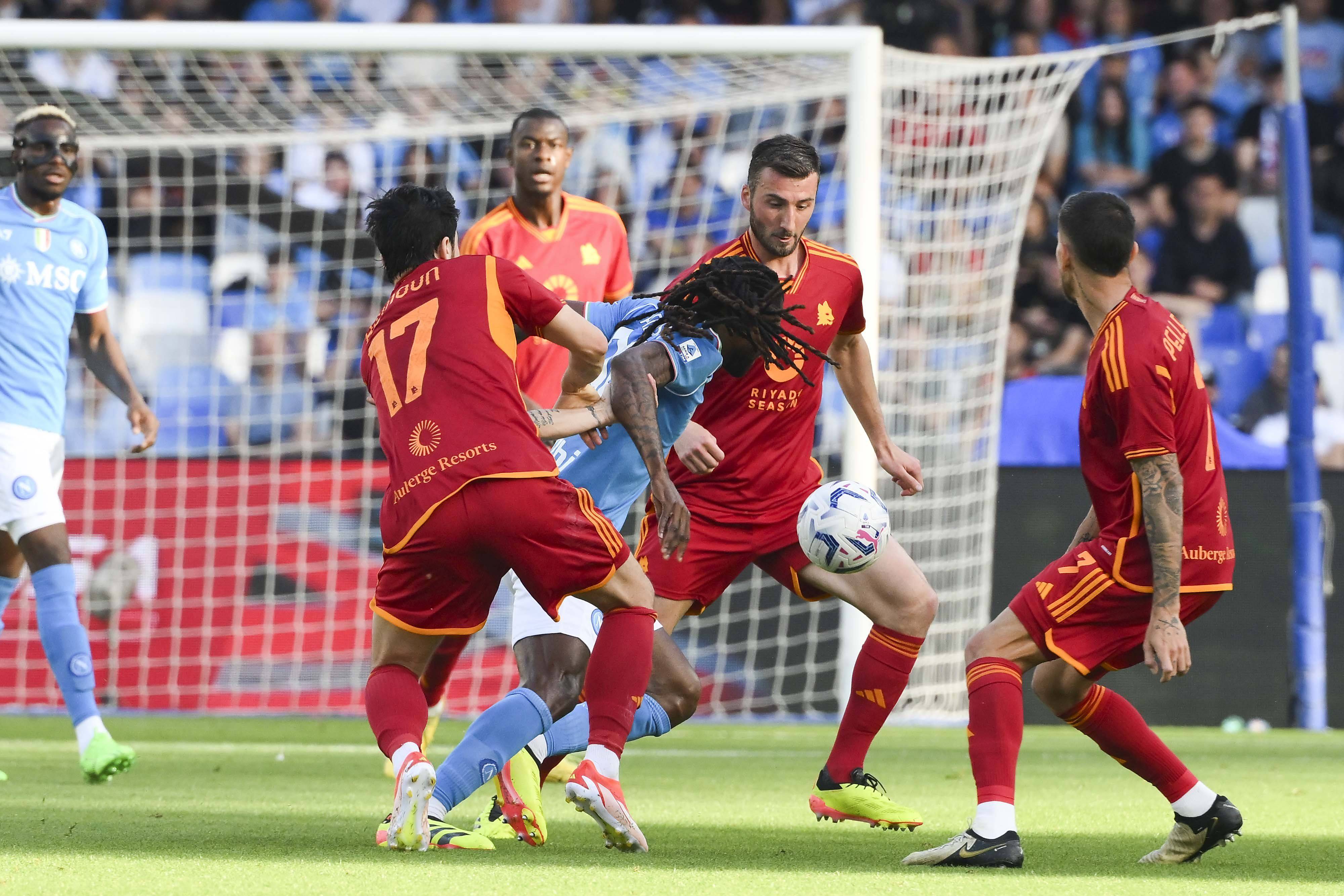 冲刺阶段欧冠焦点战，瓦伦西亚门线救险，悬念犹存，球队文化再被提及的简单介绍-球速官网