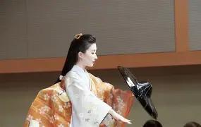 茡€K蜐?>H屷R凜眖h€嶘的简单介绍